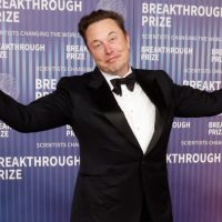 Elon Musk Janji Ungkap Foto Alien Jika Ada Bukti Nyata