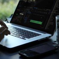 Tips memilih laptop terbaik untuk kebutuhan editing video profesional