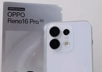 Bodi Compact, Baterai Tahan Lama, Kamera Setara Flagship