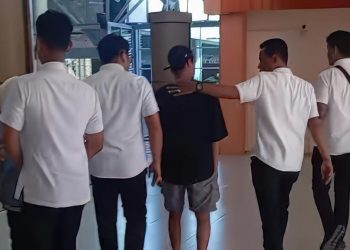 Santri Korban Kebakaran Lombok Dihalang saat Akan Terbang ke Podcast Densu