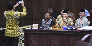 Komisioner KPU dan Bawaslu Dilaporkan ke DKPP Soal PKPU Gibran Lolos