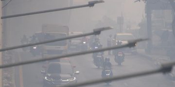 Jerit Hati Pedagang, Kabut Asap Palembang Rentankan Kesehatan dan Turunkan Omset