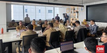 Sepuluh Lurah Finalis Benyamin S Award Mengikuti Pelatihan Komunikasi